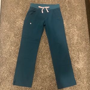 FIGS Kade scrub pants